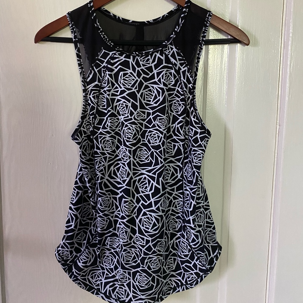 Lululemon Athletica Black& White Tank